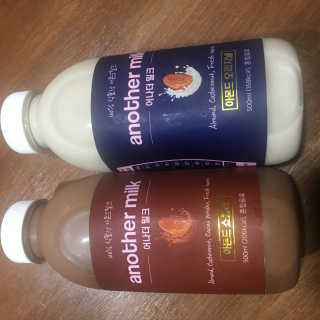 식사대용 아몬드밀크 어나더밀크 500ml X 2병 — 3.83점을 준 리뷰어가 2018년 9월 올린 사용 사진