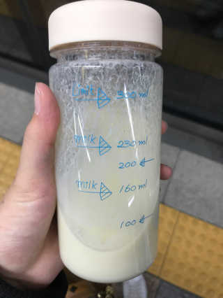 몬스터그린스무디 +전용보틀 — 4점을 준 리뷰어가 2017년 10월 올린 사용 사진