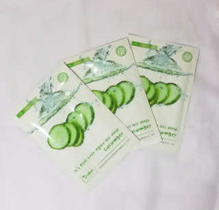 CRE8SKIN(크리에이트스킨) It's Real Color Cucumber — 3.67점을 준 리뷰어가 2017년 6월 올린 사용 사진