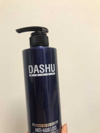 다슈코리아 다슈 단백질 한방 두피 골드 샴푸 500ml +샴푸브러쉬 — 4.5점을 준 리뷰어가 2019년 3월 올린 사용 사진