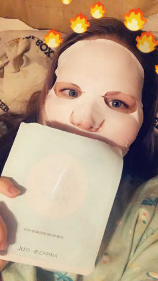 아이뽀 모든 피부 타입을위한 AIPPO Expert Hydrating Mask — 5점을 준 리뷰어가 2018년 3월 올린 사용 사진