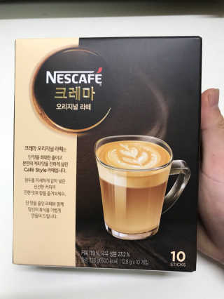 네스카페 코리아 네스카페 크레마 — 5점을 준 리뷰어가 2018년 1월 올린 사용 사진