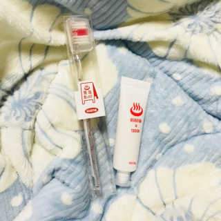 이태리숍 덴탈케어_치약 칫솔 — 4점을 준 리뷰어가 2018년 4월 올린 사용 사진