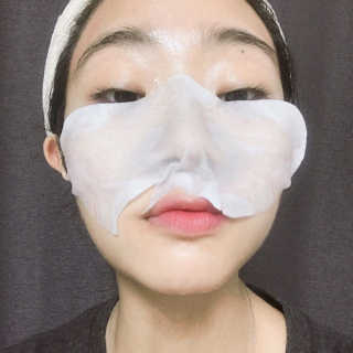 23years old 에어레이닉 포어 마스크 — 5점을 준 리뷰어가 2017년 11월 올린 사용 사진
