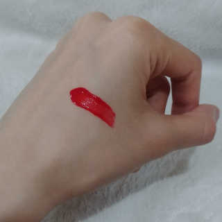 릴리바이레드 쥬시라이어 워터틴트 02 체리 크러쉬인 척 — 5점을 준 리뷰어가 2020년 3월 올린 사용 사진