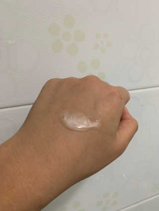 (주)에네스티 내추럴 촉촉  오트밀 바디워시 500ml — 3.5점을 준 리뷰어가 2019년 11월 올린 사용 사진