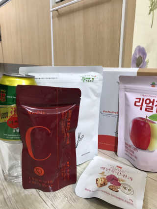 [맘마레시피] 육퇴 후 맥주는 진리, 육퇴간식박스 — 1점을 준 리뷰어가 2019년 12월 올린 사용 사진