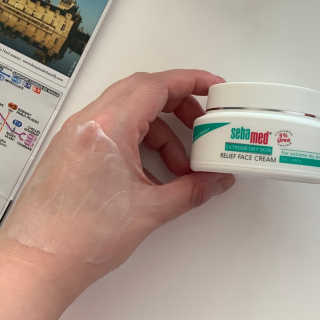 세바메드 우레아 수분폭탄크림 50ml — 4.5점을 준 리뷰어가 2019년 12월 올린 사용 사진