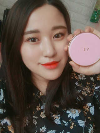 브이티 코스메틱 VT 리얼 콜라겐 팩트 — 4.33점을 준 리뷰어가 2017년 4월 올린 사용 사진