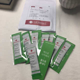 셀퓨전씨 트리악 포어 딜리트 버블 팩 — 5점을 준 리뷰어가 2018년 4월 올린 사용 사진