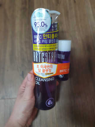 비알티씨 안티폴루션 퍼펙트 카밍 클렌징 오일 — 4점을 준 리뷰어가 2019년 3월 올린 사용 사진