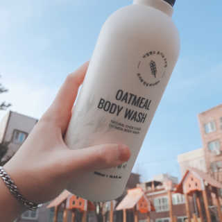 (주)에네스티 내추럴 촉촉  오트밀 바디워시 500ml — 5점을 준 리뷰어가 2020년 1월 올린 사용 사진