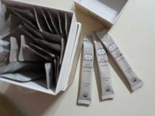 [하우투잇] 뤼에르 쿠르브 블랙 10ml x 30포 총 300ml — 4점을 준 리뷰어가 2020년 3월 올린 사용 사진