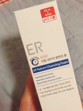 Dr.메디션 ER 네이처 클렌징폼- 오일리스킨용 — 2.83점을 준 리뷰어가 2018년 7월 올린 사용 사진