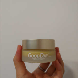 GoodDay Skincare GoodDay 강황 크림 — 4점을 준 리뷰어가 2019년 8월 올린 사용 사진