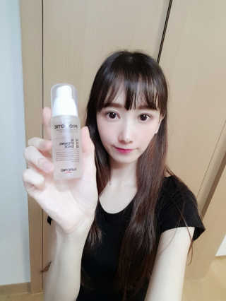 일동제약 퍼스트랩 프로바이오틱 포어 타이트닝 에센스 — 5점을 준 리뷰어가 2018년 9월 올린 사용 사진
