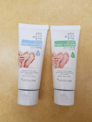 (주)에네스티 에네스티 수안수 실크스킨 풋크림 1+1 — 4점을 준 리뷰어가 2019년 9월 올린 사용 사진