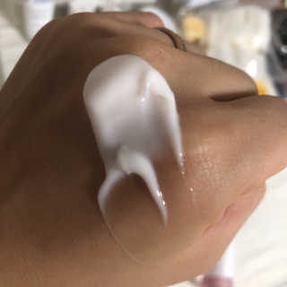 라이징스타 화이트 토마토 브이크림 — 4점을 준 리뷰어가 2018년 7월 올린 사용 사진