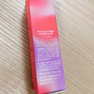 터치인솔 프리티필터 쉬폰 벨벳 립틴트 비비드팝 컬렉션 — 4점을 준 리뷰어가 2019년 3월 올린 사용 사진