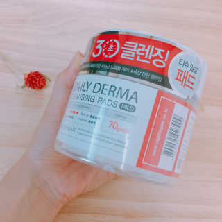 나이팅게일 데일리 더마 클렌징패드 마일드 — 4.83점을 준 리뷰어가 2018년 7월 올린 사용 사진