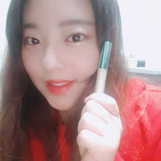 [블랙루즈] 펄블리 아이 글리터 2종 — 4.83점을 준 리뷰어가 2018년 11월 올린 사용 사진