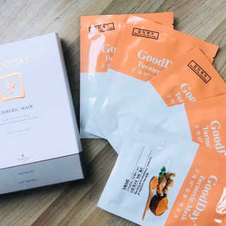 GoodDay Skincare GoodDay 강황 마스크 — 4점을 준 리뷰어가 2020년 3월 올린 사용 사진