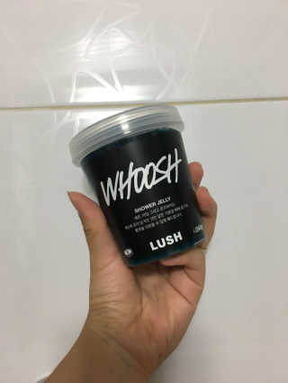 러쉬 샤워젤리 후쉬 240g 리프레셔 250g — 4.33점을 준 리뷰어가 2017년 7월 올린 사용 사진