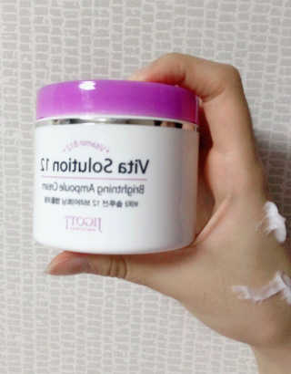 지고트 비타솔루션12 브라이트닝 앰플 크림 100ml — 5점을 준 리뷰어가 2019년 8월 올린 사용 사진