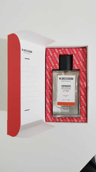 더블유드레스룸 퍼퓸 EDT 70ml — 3.83점을 준 리뷰어가 2018년 10월 올린 사용 사진