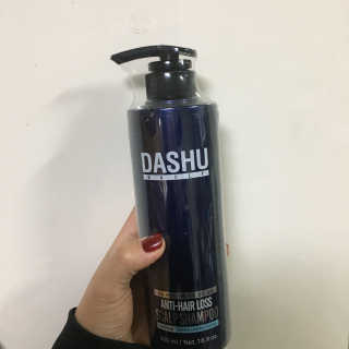 다슈코리아 다슈 데일리 한방 두피 골드 샴푸 500ml — 3.67점을 준 리뷰어가 2017년 11월 올린 사용 사진