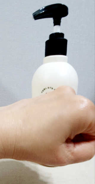 (주)에네스티 내추럴 촉촉  오트밀 바디로션 500ml — 5점을 준 리뷰어가 2019년 12월 올린 사용 사진