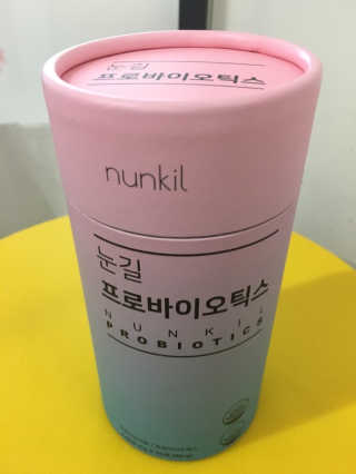 눈길 프로바이오틱스 눈길 콜라겐 프로바이오틱스 — 5점을 준 리뷰어가 2019년 11월 올린 사용 사진