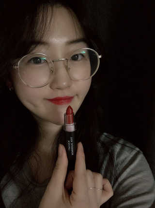 지고트 로맨틱 키스 립스틱 — 4.5점을 준 리뷰어가 2019년 1월 올린 사용 사진