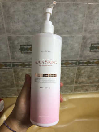 아쿠아큐링 아쿠아S링 퓨어리프레싱 헤어케어 500ml — 5점을 준 리뷰어가 2018년 7월 올린 사용 사진