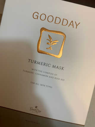 GoodDay Skincare GoodDay 강황 마스크 — 5점을 준 리뷰어가 2019년 12월 올린 사용 사진