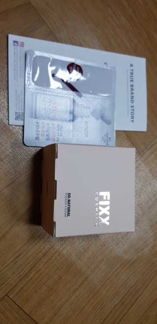 쏘내추럴 밀착 착붙 픽스쿠션 — 4점을 준 리뷰어가 2019년 8월 올린 사용 사진