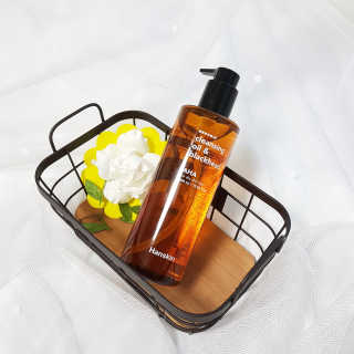 한스킨 클렌징 오일 앤 블랙헤드 — 4.67점을 준 리뷰어가 2018년 8월 올린 사용 사진
