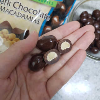 마우나로아 다크 초코 마카디마아 283G — 5점을 준 리뷰어가 2019년 9월 올린 사용 사진