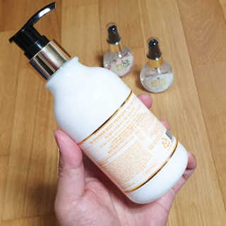 바디홀릭 인샤워 바디퍼퓸 옐로우포션 250ML — 5점을 준 리뷰어가 2019년 4월 올린 사용 사진