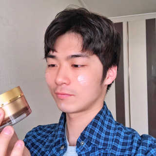 최윤하스텔라 최윤하 만물상 올인원 만능크림 — 5점을 준 리뷰어가 2019년 4월 올린 사용 사진