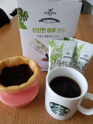 (주)쟈뎅 [쟈뎅] 클래스 신선한 하루 원두+여과지 SET — 3점을 준 리뷰어가 2019년 3월 올린 사용 사진