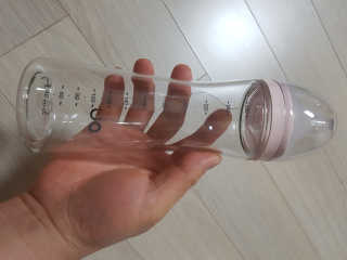 엄마의 바램을 담은 프리미엄 감성젖병 오유위시 260ml — 5점을 준 리뷰어가 2020년 3월 올린 사용 사진