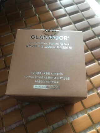 글랜무어 포어 포졸라닉 타이트닝 팩 — 5점을 준 리뷰어가 2019년 10월 올린 사용 사진