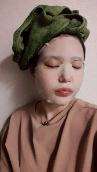 먼데이 투 썬데이 MONSUN 원 위크 트리트먼트 마스크 — 5점을 준 리뷰어가 2019년 4월 올린 사용 사진