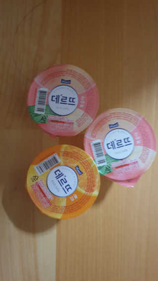 데르뜨 떠먹는 과일 3종, 짜먹는 과일 2종 총 10개 체험 — 5점을 준 리뷰어가 2020년 3월 올린 사용 사진