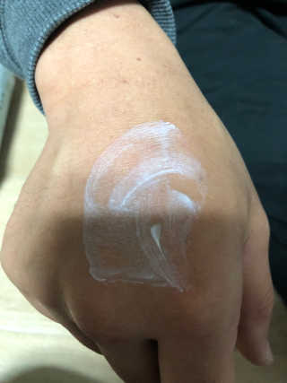 더마비 에브리데이 선블록 SPF50+ PA++++ — 5점을 준 리뷰어가 2019년 4월 올린 사용 사진