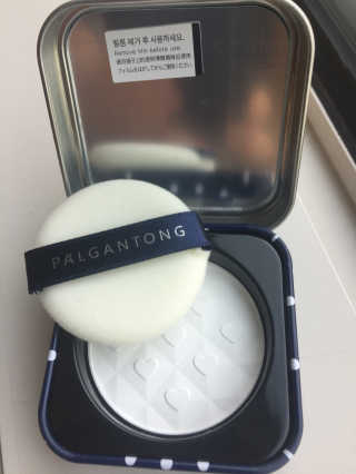수피요 통동 팔공검 NO SEBUM POWDER PACT — 4점을 준 리뷰어가 2018년 6월 올린 사용 사진