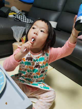 오메가-3스무디 [오메가스무디] 짜먹는 오메가3 DHA 임산부 어린이 — 4.67점을 준 리뷰어가 2018년 11월 올린 사용 사진