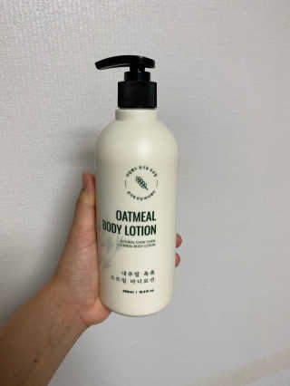 (주)에네스티 내추럴 촉촉  오트밀 바디로션 500ml — 4점을 준 리뷰어가 2019년 12월 올린 사용 사진