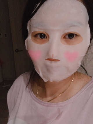 23years old 코쿤 윌로우 실키 마스크 — 5점을 준 리뷰어가 2018년 3월 올린 사용 사진